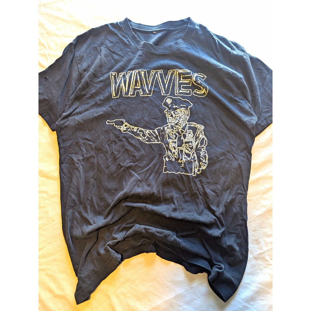 Mens WAVVES Black Graphic Crew Neck Short Sleeve T-Shirt (Missing Tag) (Holes)